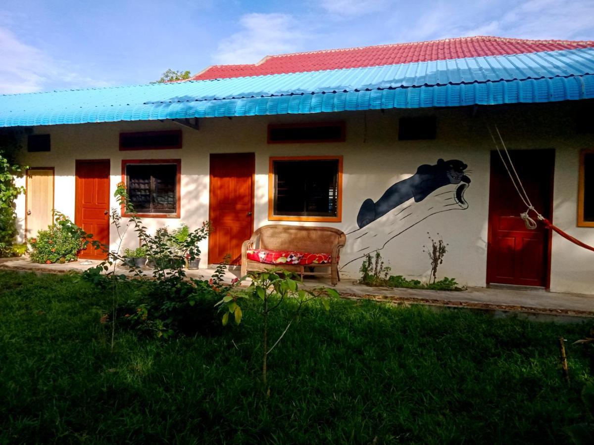 Baloo Guesthouse Koh Rong Sanloem Bagian luar foto