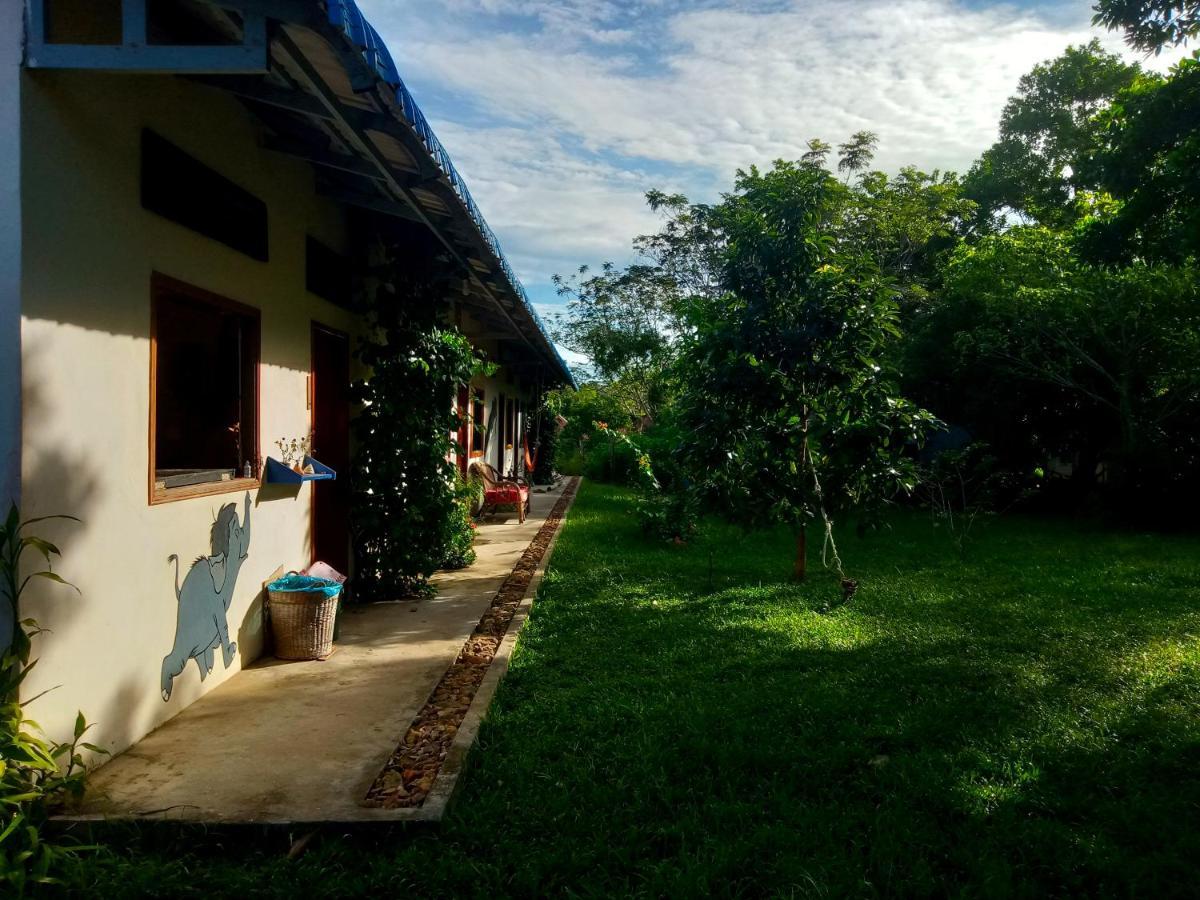 Baloo Guesthouse Koh Rong Sanloem Bagian luar foto