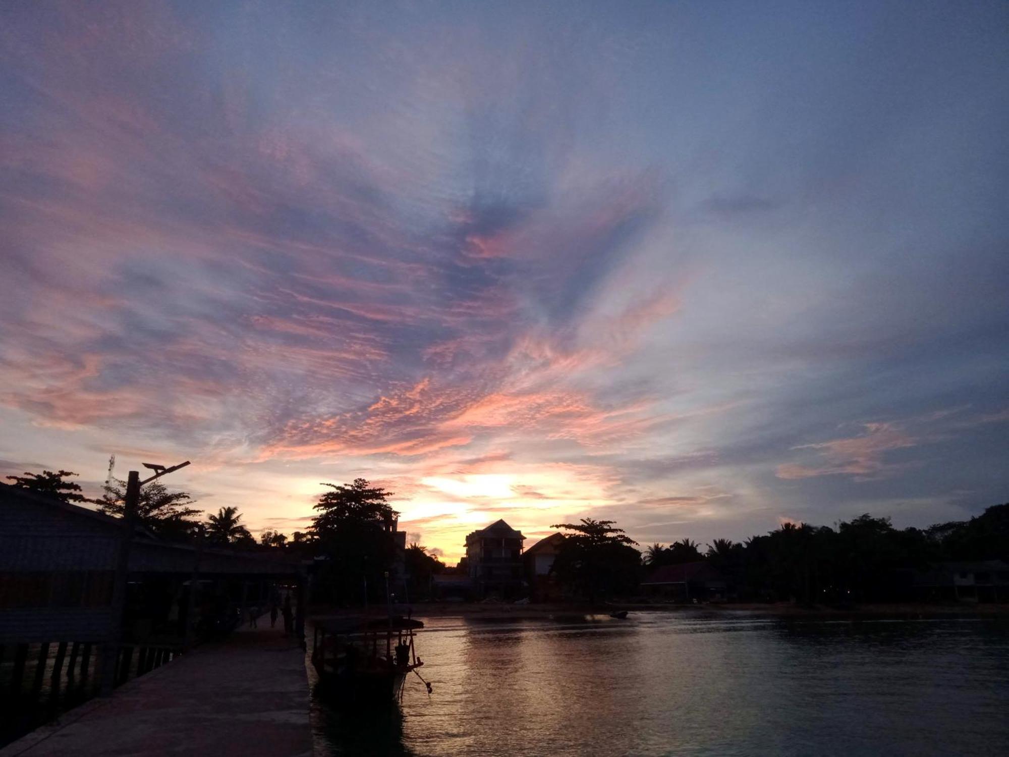 Baloo Guesthouse Koh Rong Sanloem Bagian luar foto